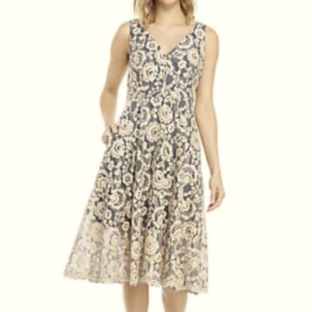 Vince Camuto V Neck Lace Overlay Dress with Pockets size 14